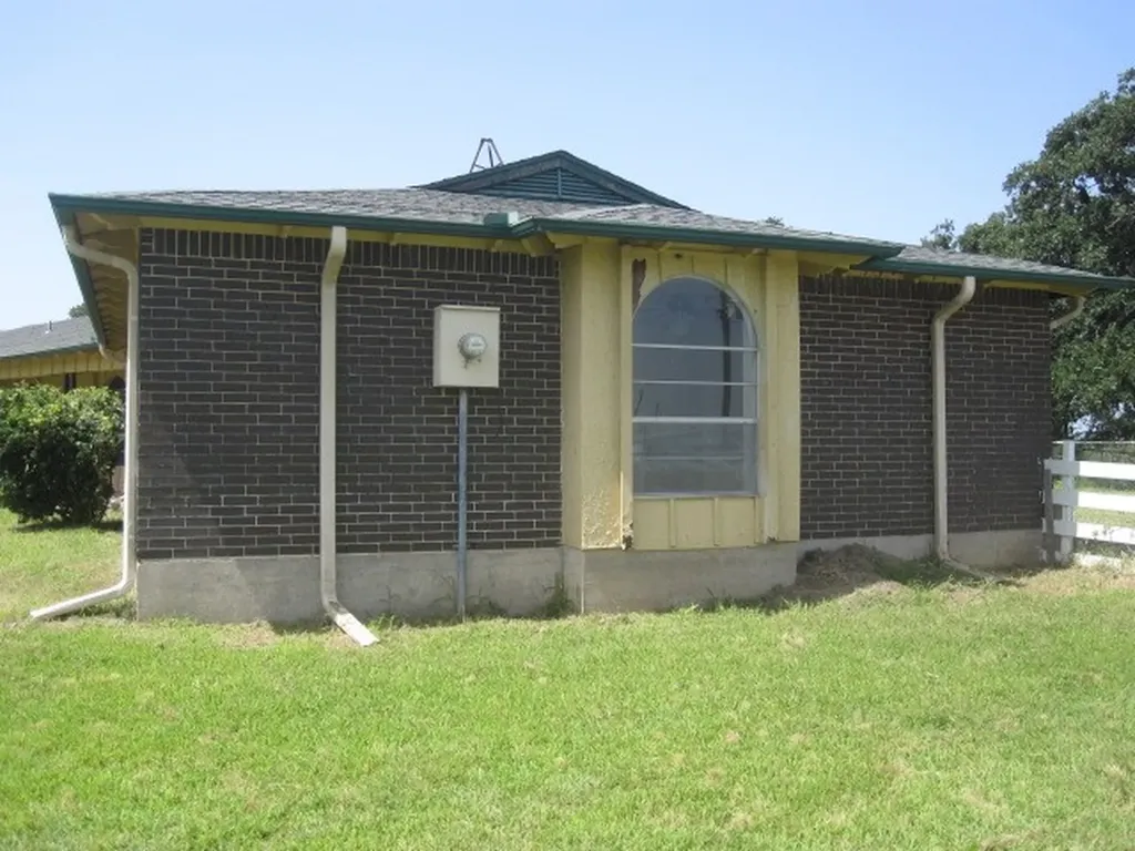2345 County Road 211 Gainesville TX 76240