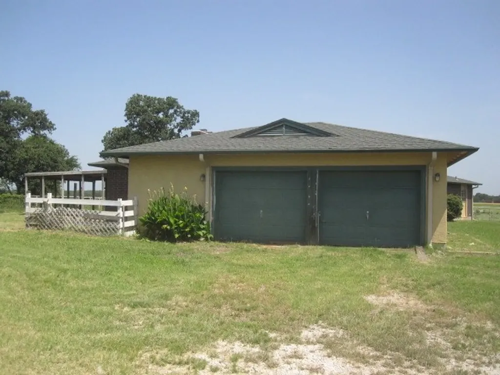 2345 County Road 211 Gainesville TX 76240