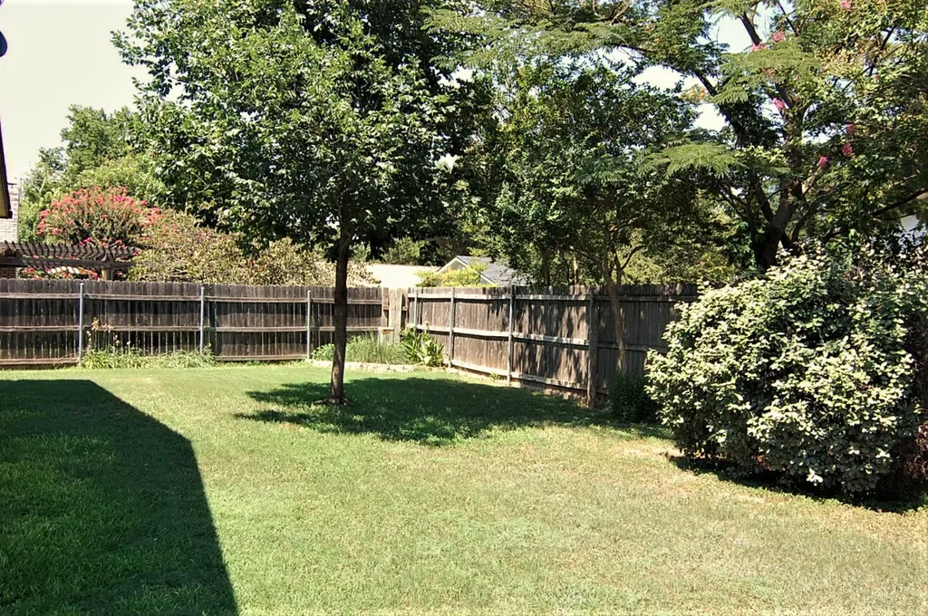 2619 Creekview Drive Arlington TX 76016