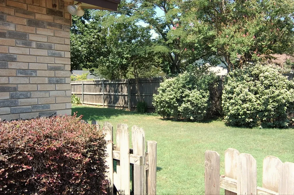 2619 Creekview Drive Arlington TX 76016