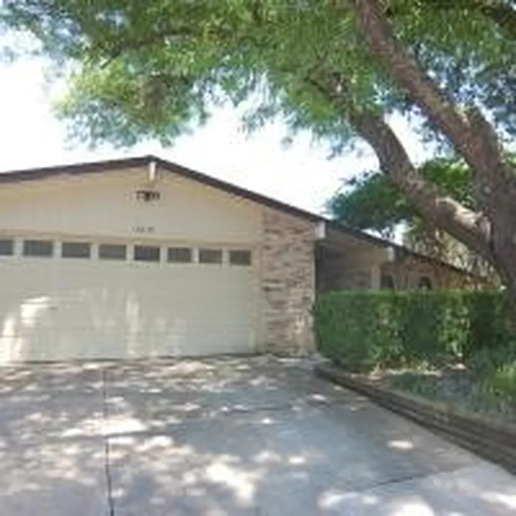 2619 Creekview Drive Arlington TX 76016
