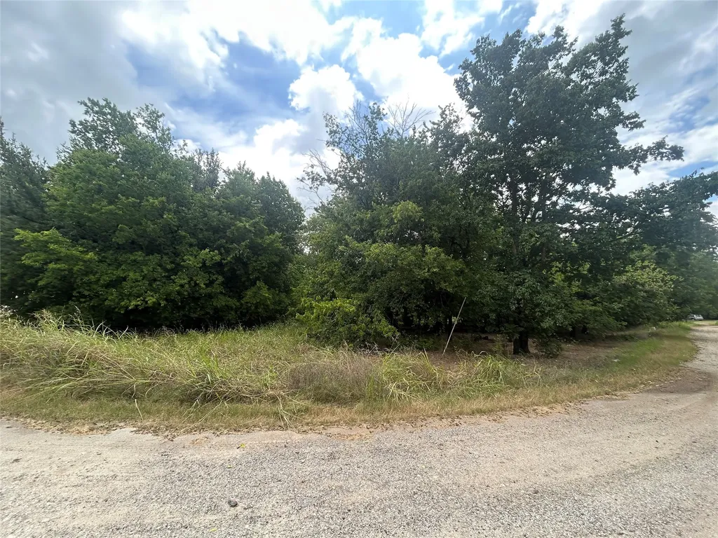 5506 Mercedes Circle Granbury TX 76048