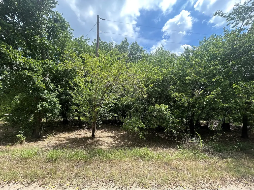 5506 Mercedes Circle Granbury TX 76048