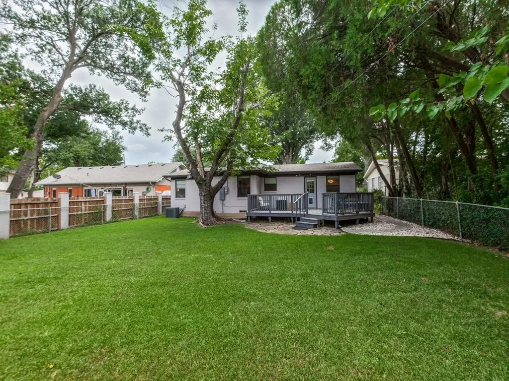 226 Leda Drive Dallas TX 75218