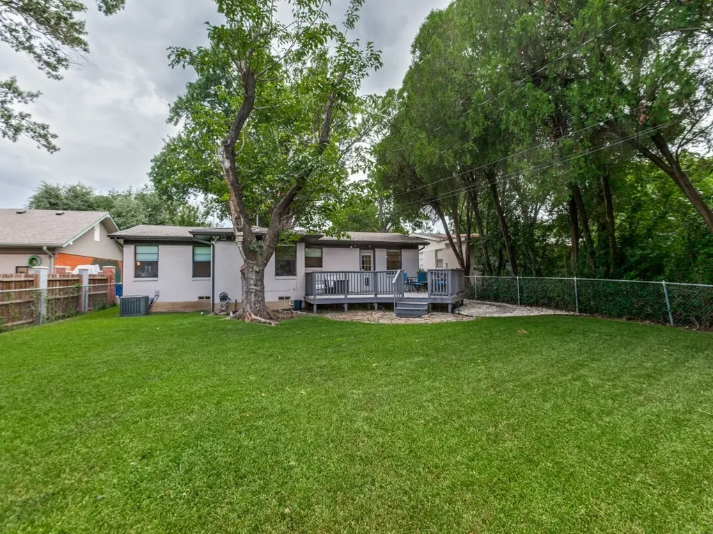 226 Leda Drive Dallas TX 75218