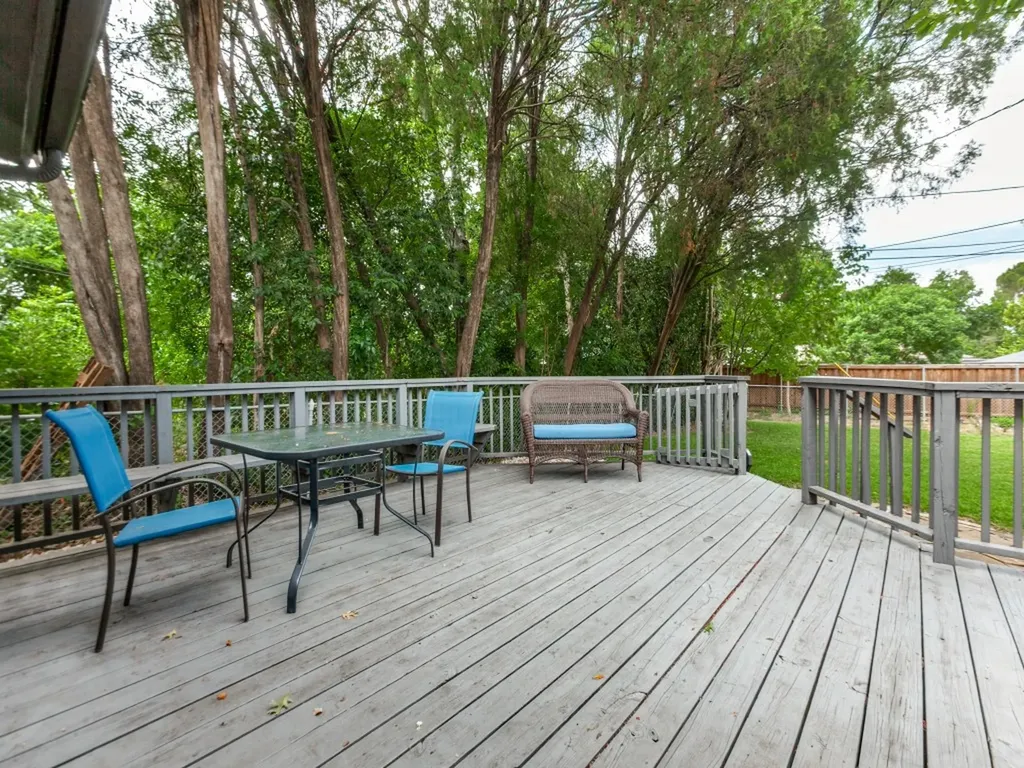 226 Leda Drive Dallas TX 75218