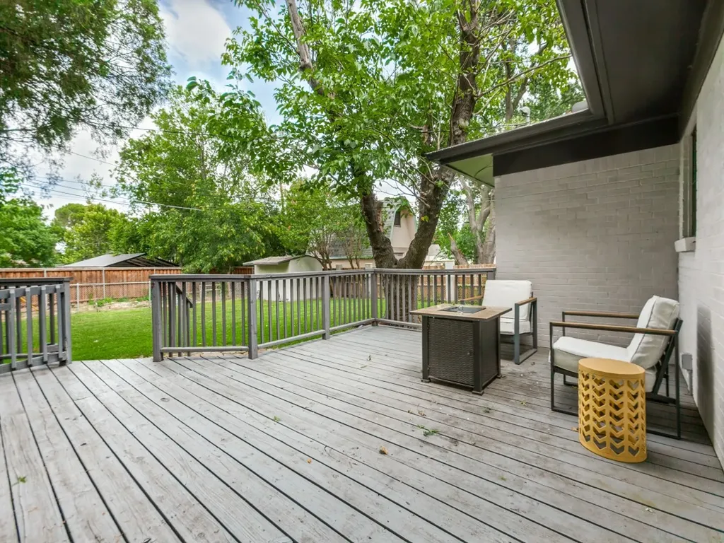 226 Leda Drive Dallas TX 75218