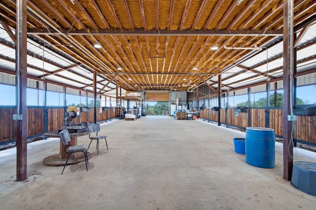 196 Story Road Perrin TX 76486