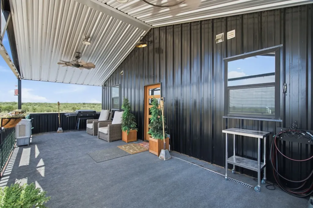 196 Story Road Perrin TX 76486