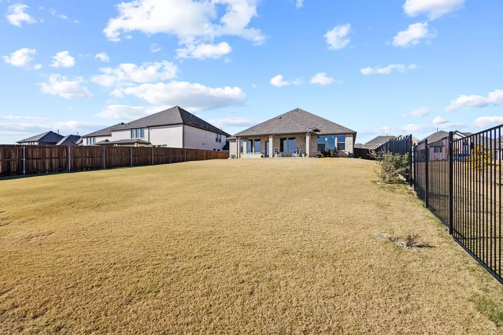1724 Emmanuel Lane Celina TX 75009