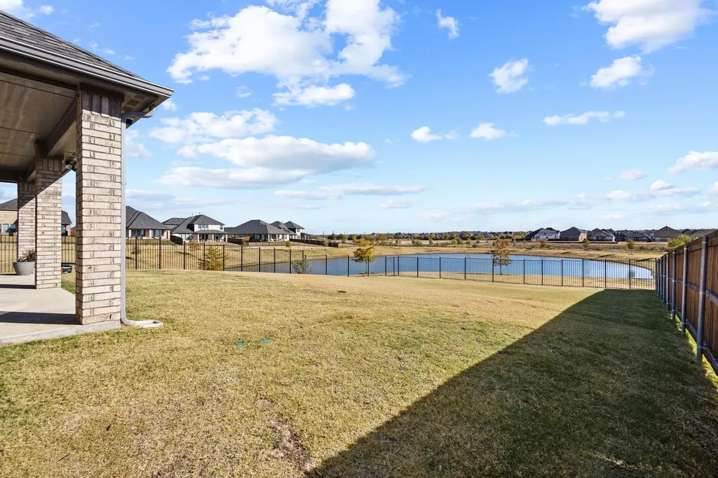 1724 Emmanuel Lane Celina TX 75009