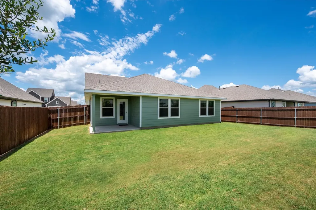2315 Hydrangea Drive Pilot Point TX 76258