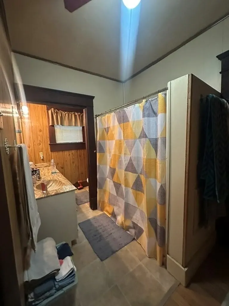 490 E Holley Alba TX 75410