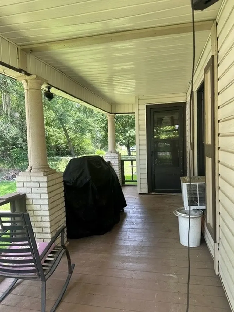 490 E Holley Alba TX 75410