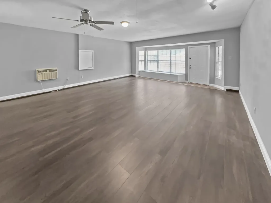 6210 Glenmoor Drive Garland TX 75043