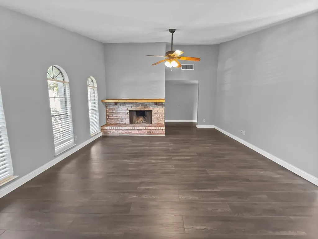 6210 Glenmoor Drive Garland TX 75043