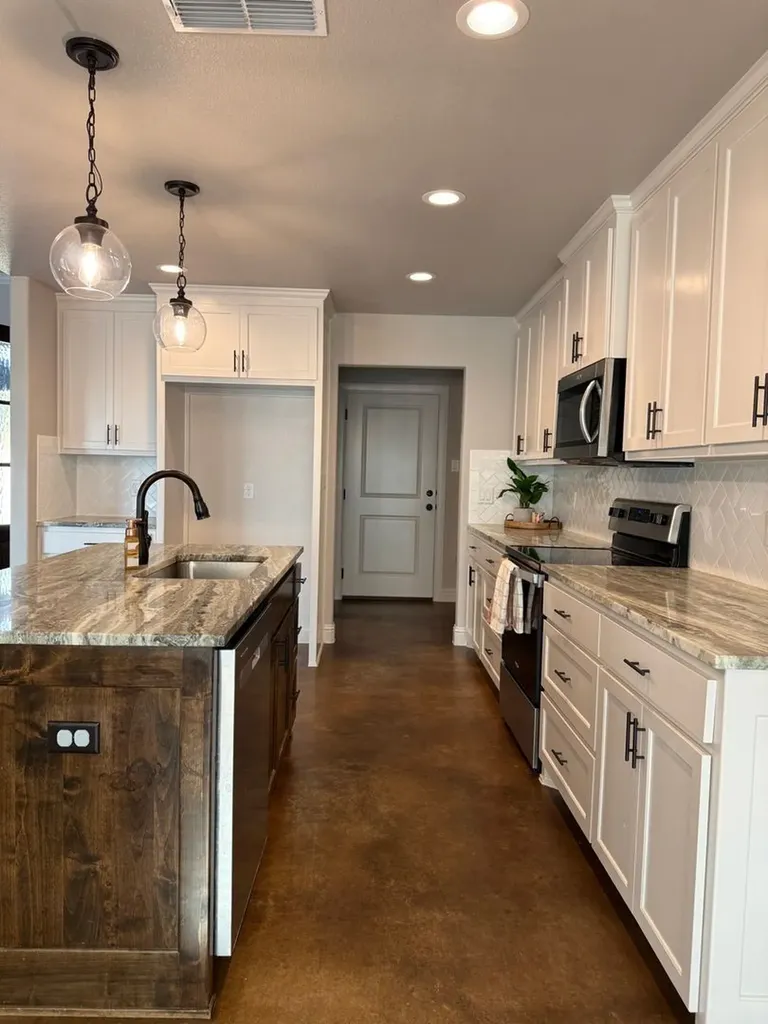 401 Old Authon Weatherford TX 76088