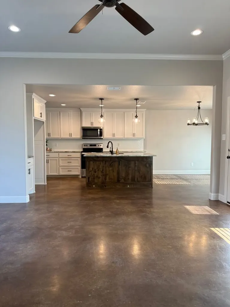 401 Old Authon Weatherford TX 76088