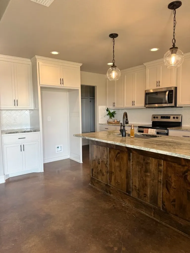 401 Old Authon Weatherford TX 76088