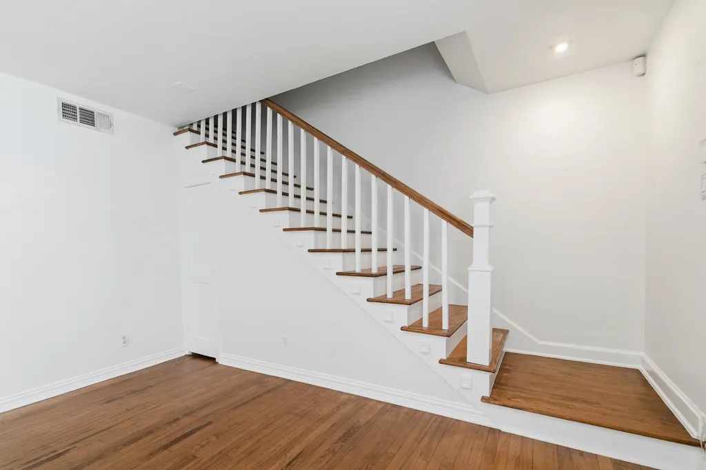 6374 Bordeaux Avenue Dallas TX 75209