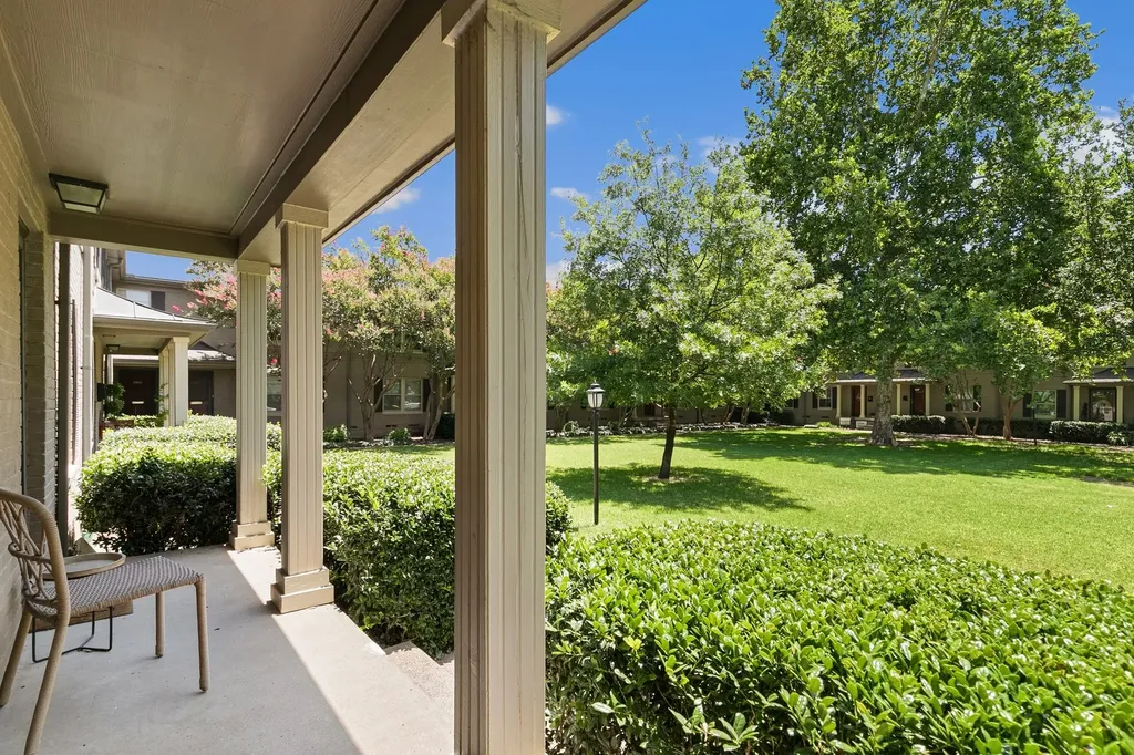 6374 Bordeaux Avenue Dallas TX 75209