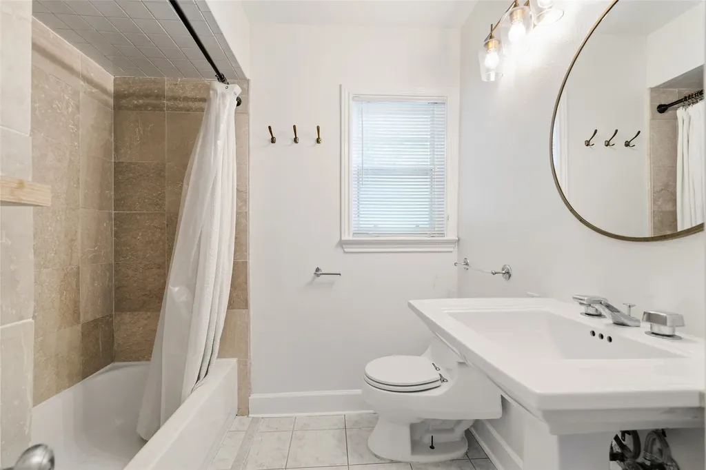 6374 Bordeaux Avenue Dallas TX 75209
