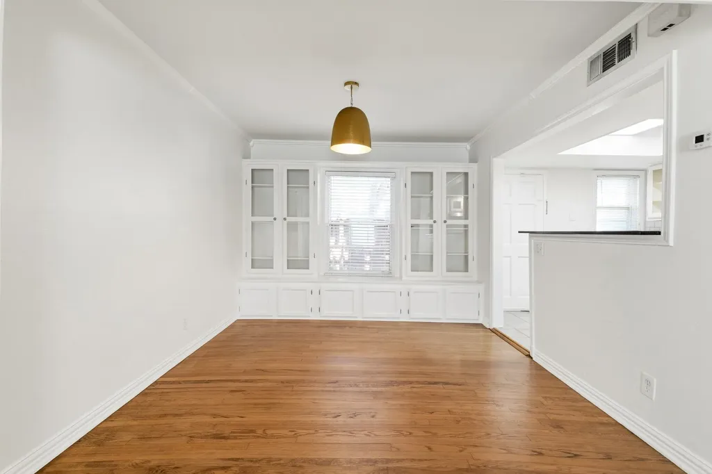 6374 Bordeaux Avenue Dallas TX 75209