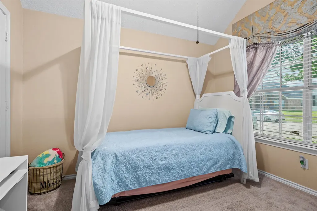 403 Creek Point Lane Arlington TX 76002
