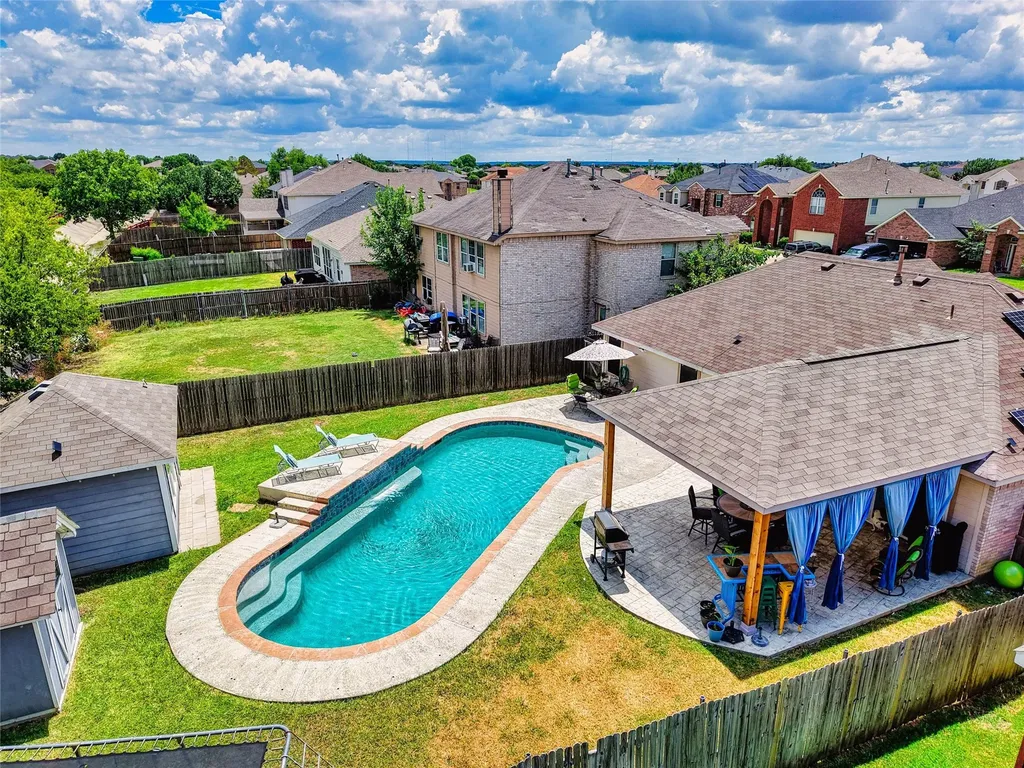 403 Creek Point Lane Arlington TX 76002