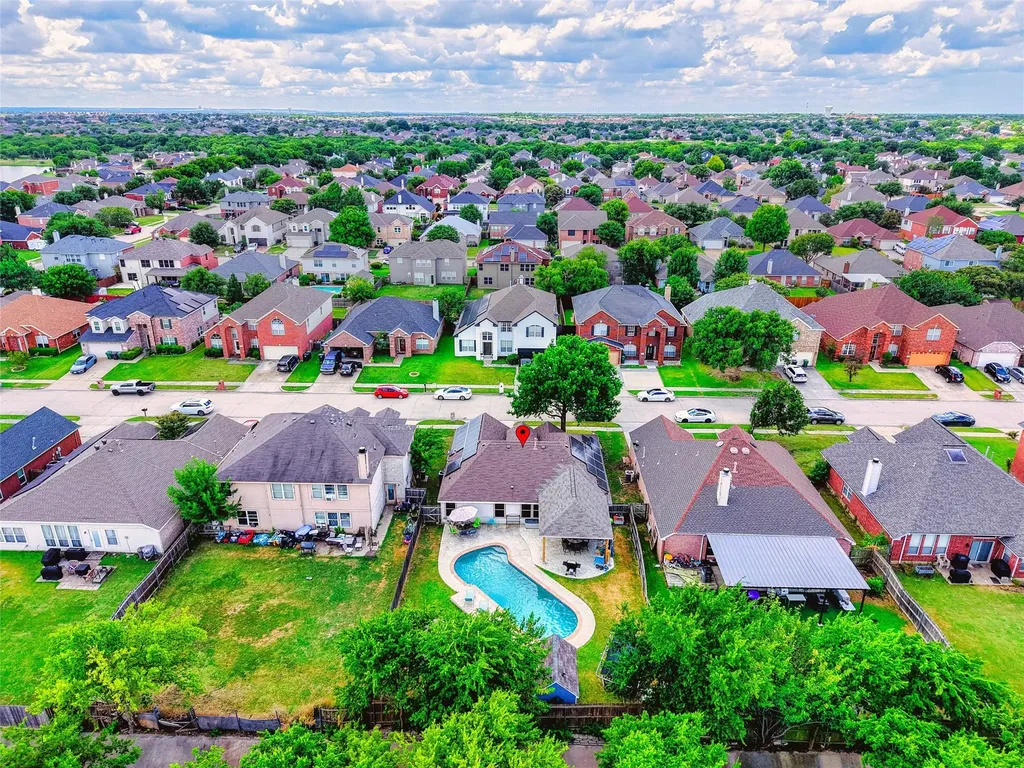 403 Creek Point Lane Arlington TX 76002