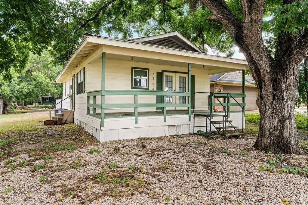 2715 S 02nd Street Waco TX 76706