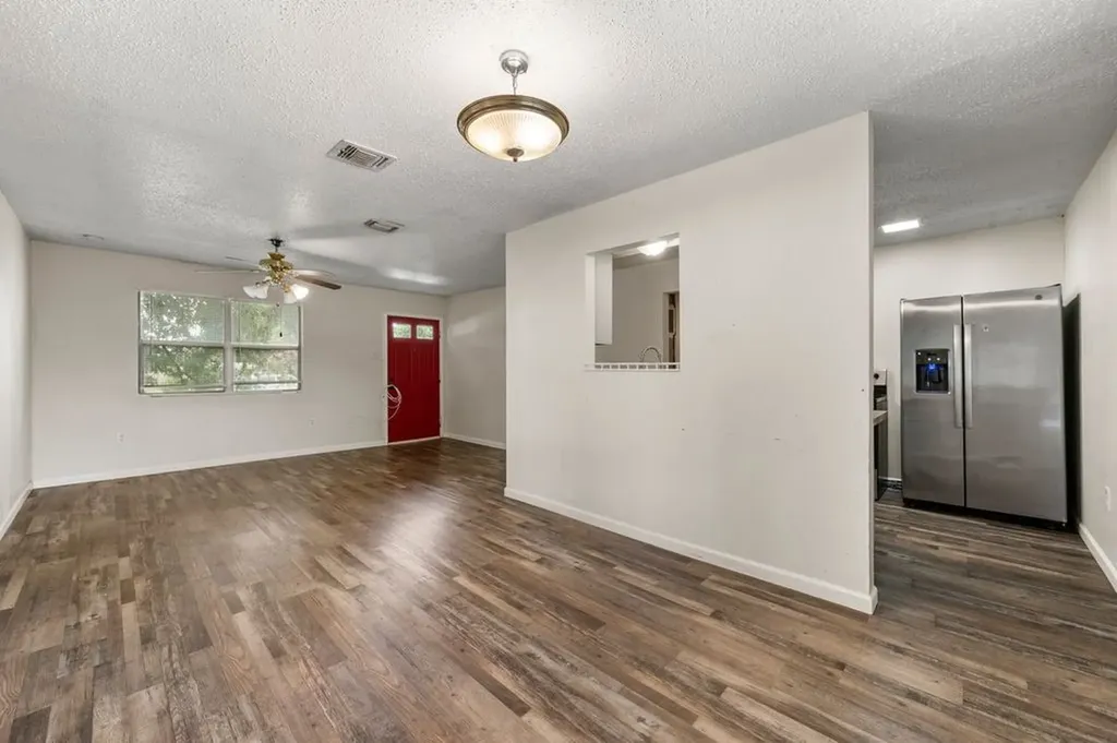 2715 S 02nd Street Waco TX 76706