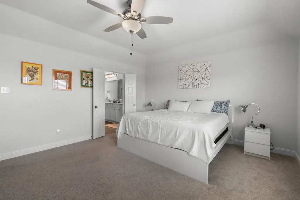 6834 Neals Way Arlington TX 76001