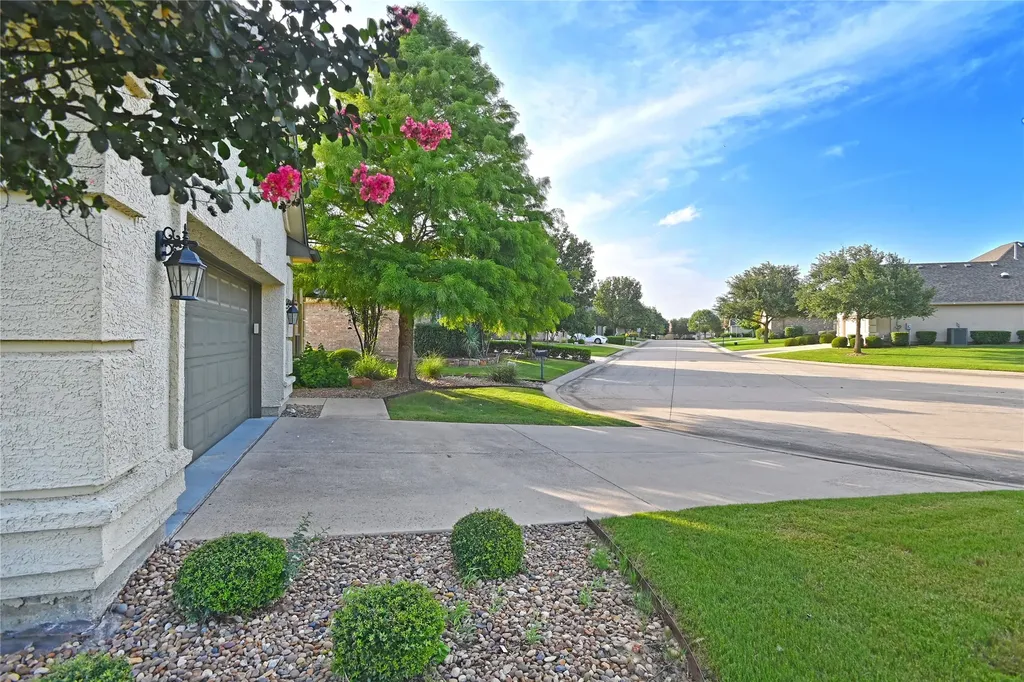 10016 Edmondson Drive Denton TX 76207