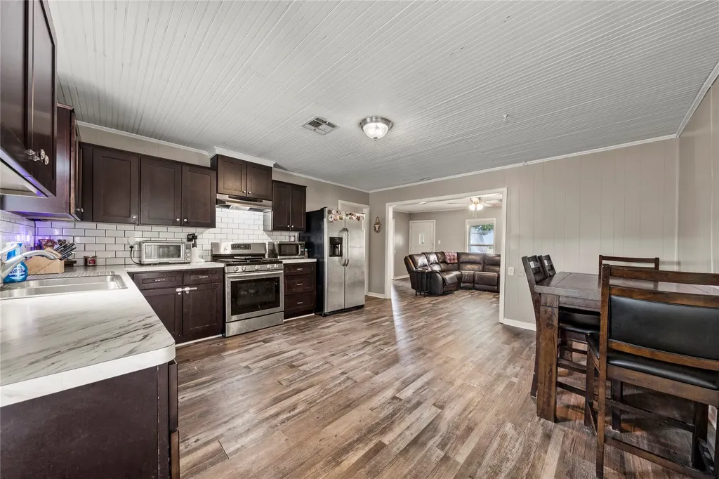 309 S Fairpark Street Riesel TX 76682