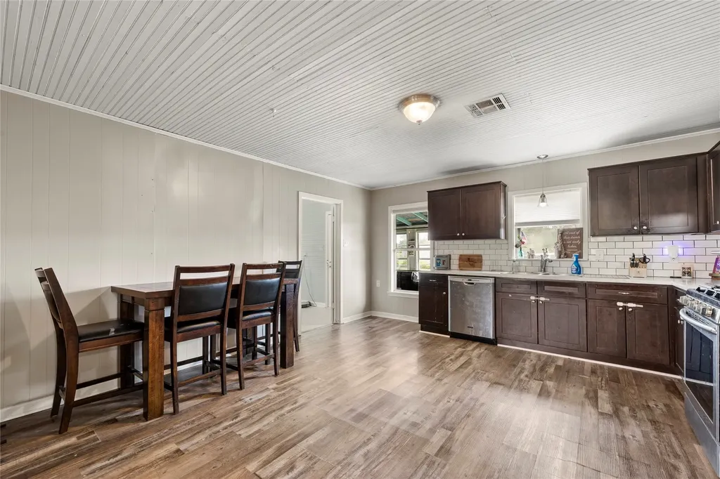 309 S Fairpark Street Riesel TX 76682