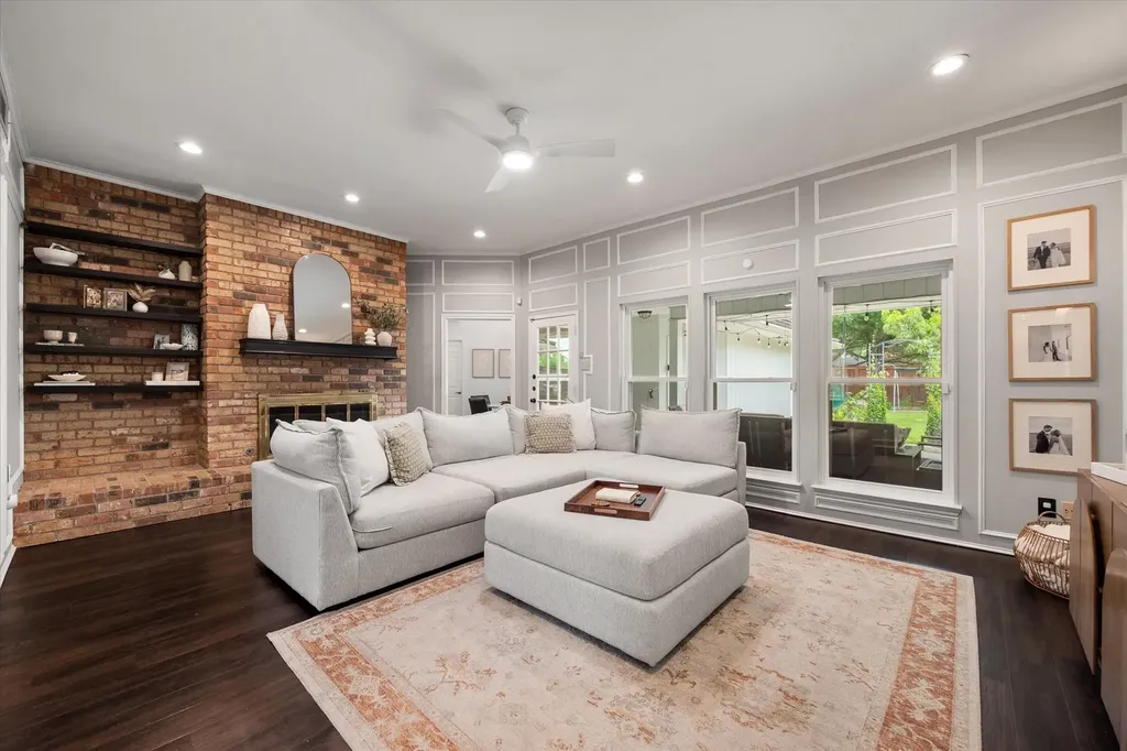 2603 Rivercrest Drive Arlington TX 76006