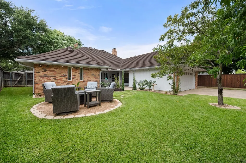 2603 Rivercrest Drive Arlington TX 76006