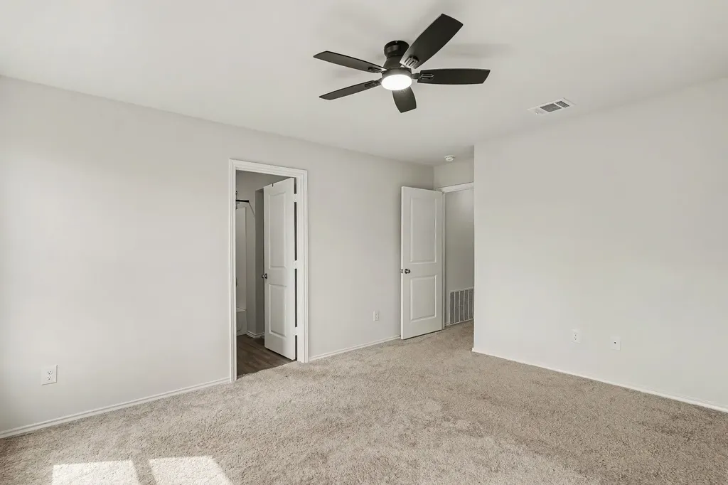 123 Cooper Drive Cleburne TX 76031
