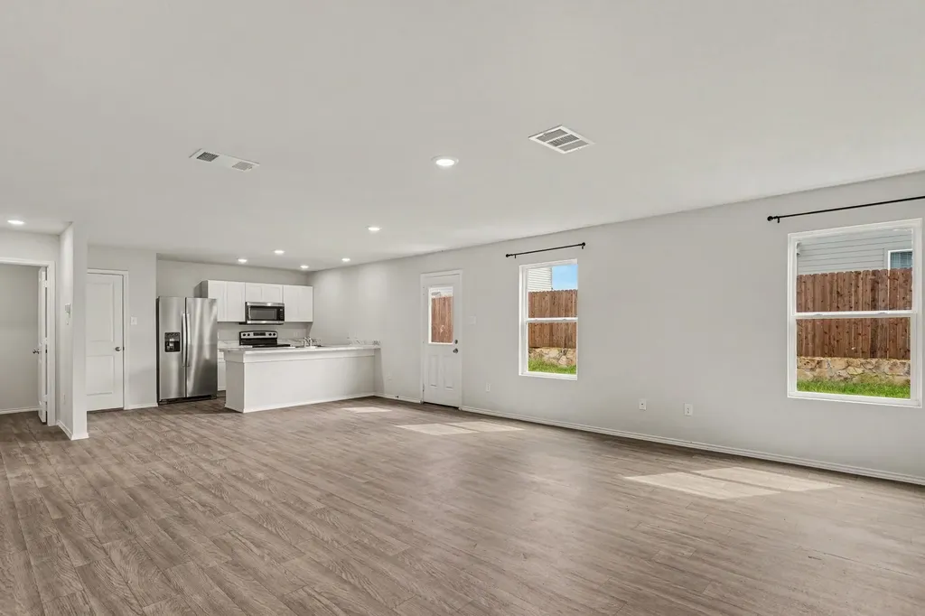 123 Cooper Drive Cleburne TX 76031