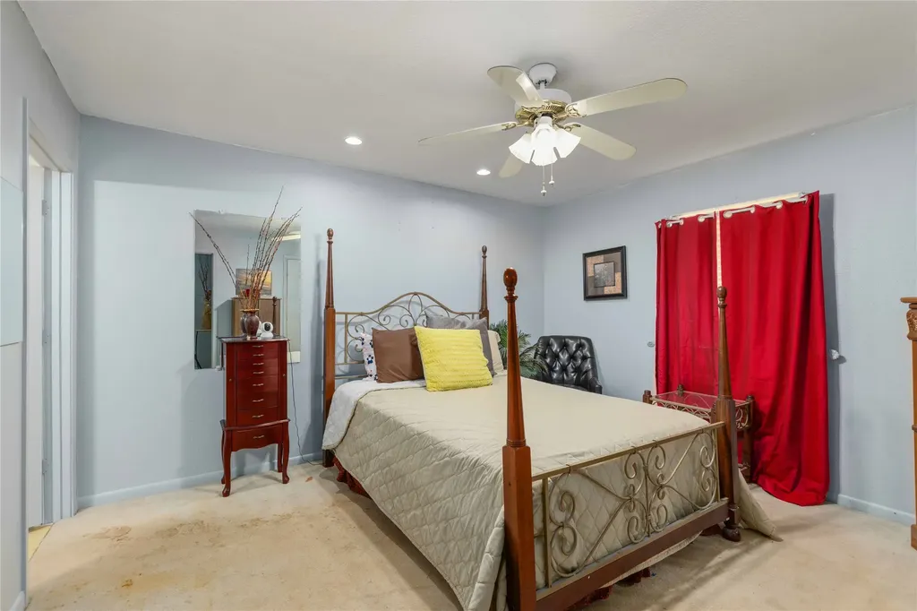 908 W 2nd Street Coleman TX 76834