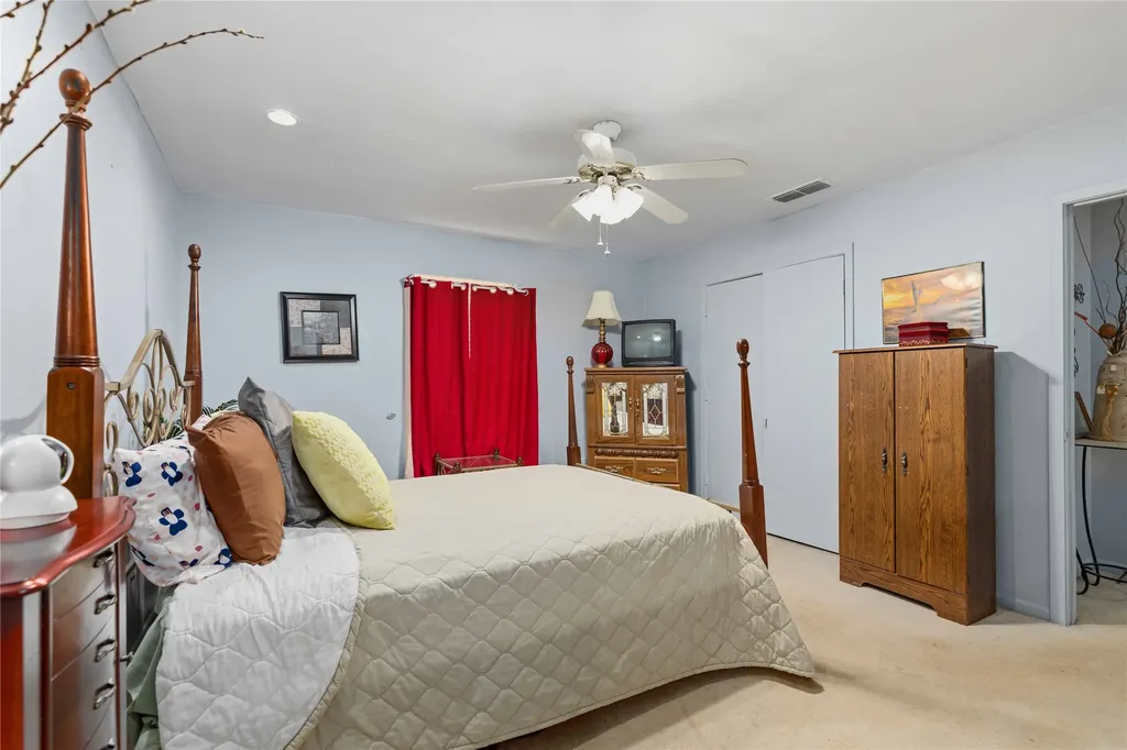 908 W 2nd Street Coleman TX 76834