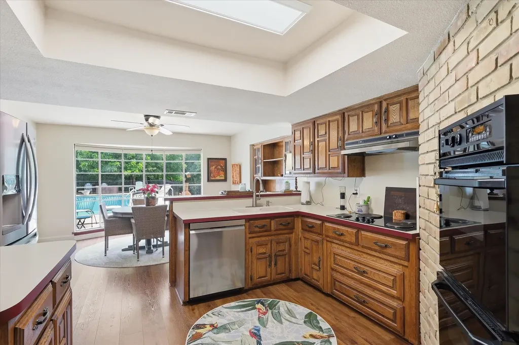 334 N Maxwell Creek Road Murphy TX 75094