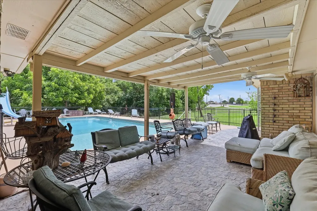 334 N Maxwell Creek Road Murphy TX 75094