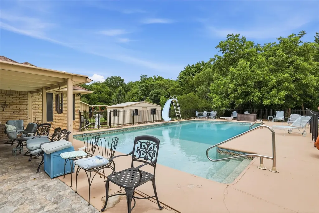 334 N Maxwell Creek Road Murphy TX 75094