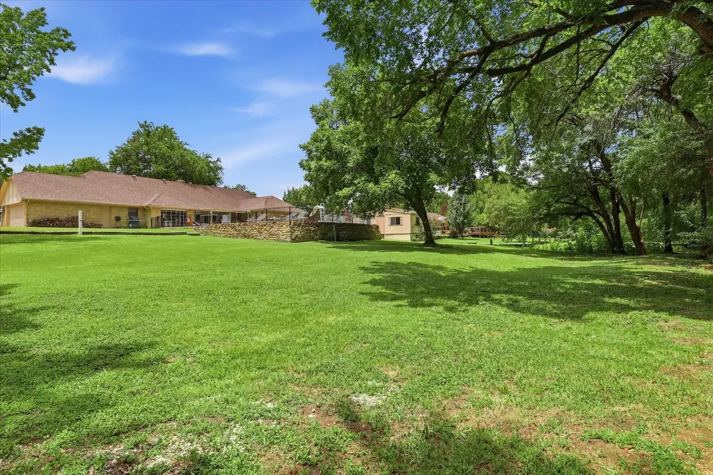 334 N Maxwell Creek Road Murphy TX 75094