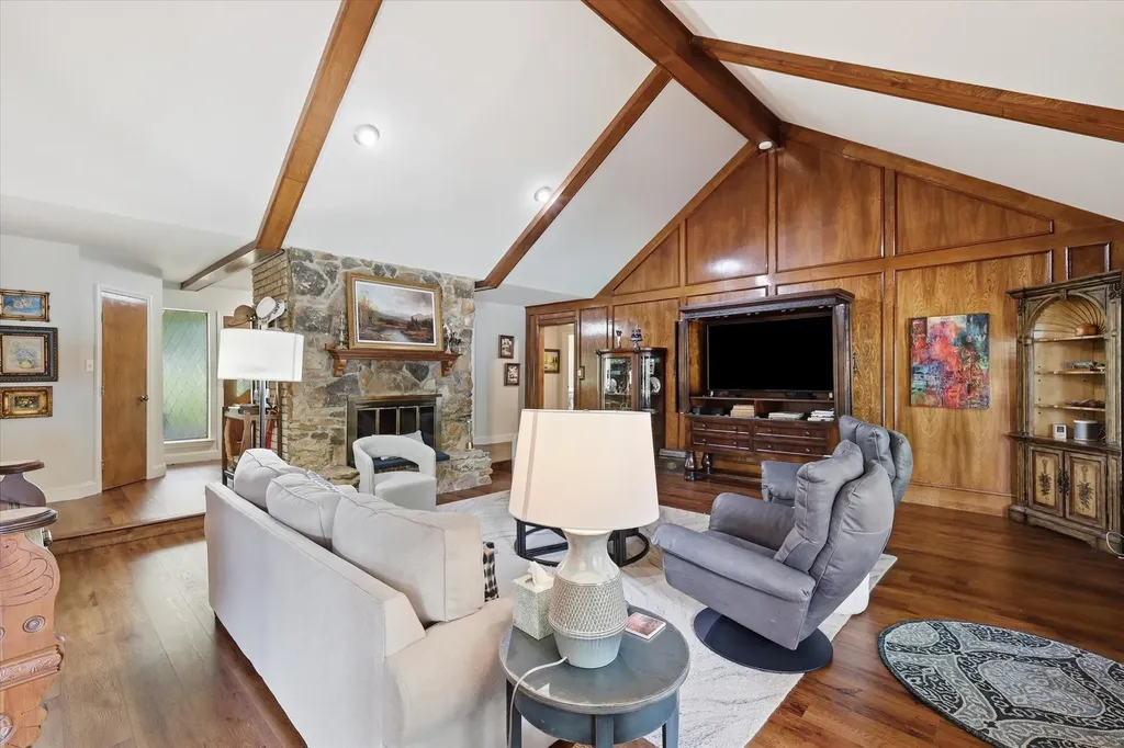 334 N Maxwell Creek Road Murphy TX 75094