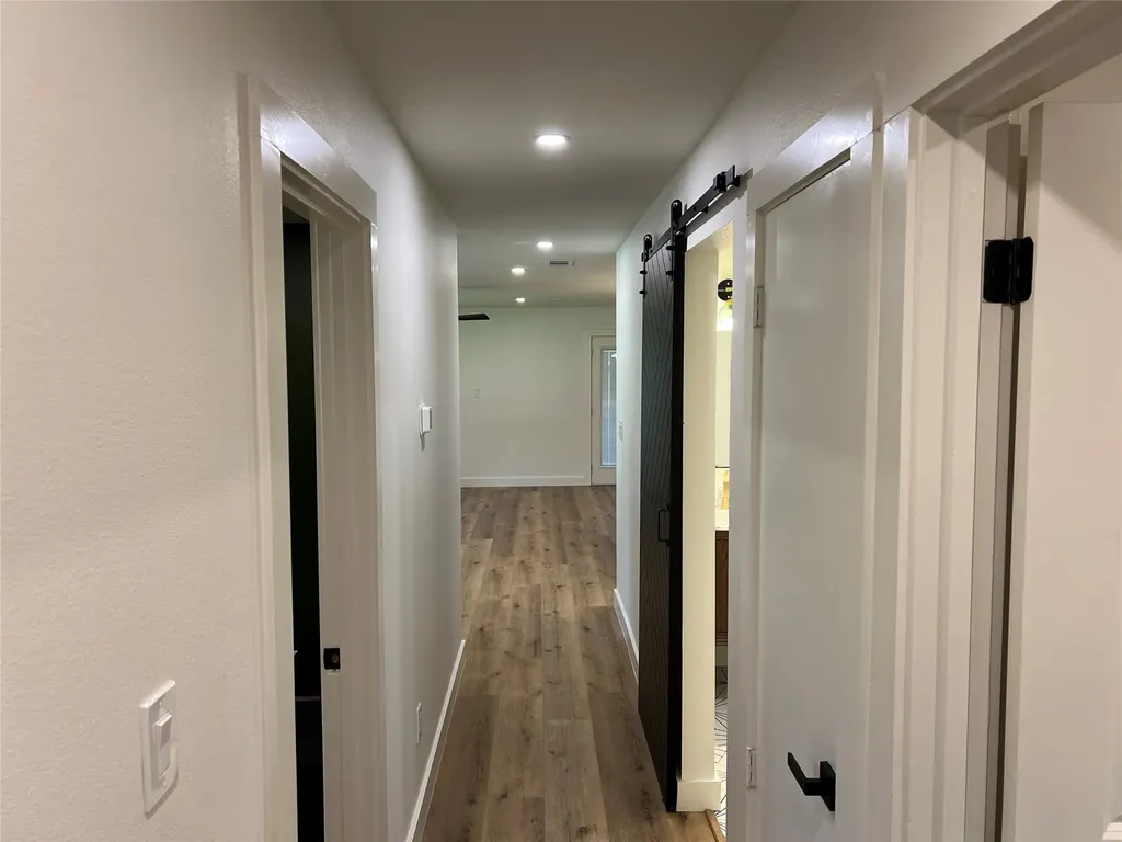 607 Cain Street Lake Dallas TX 75065