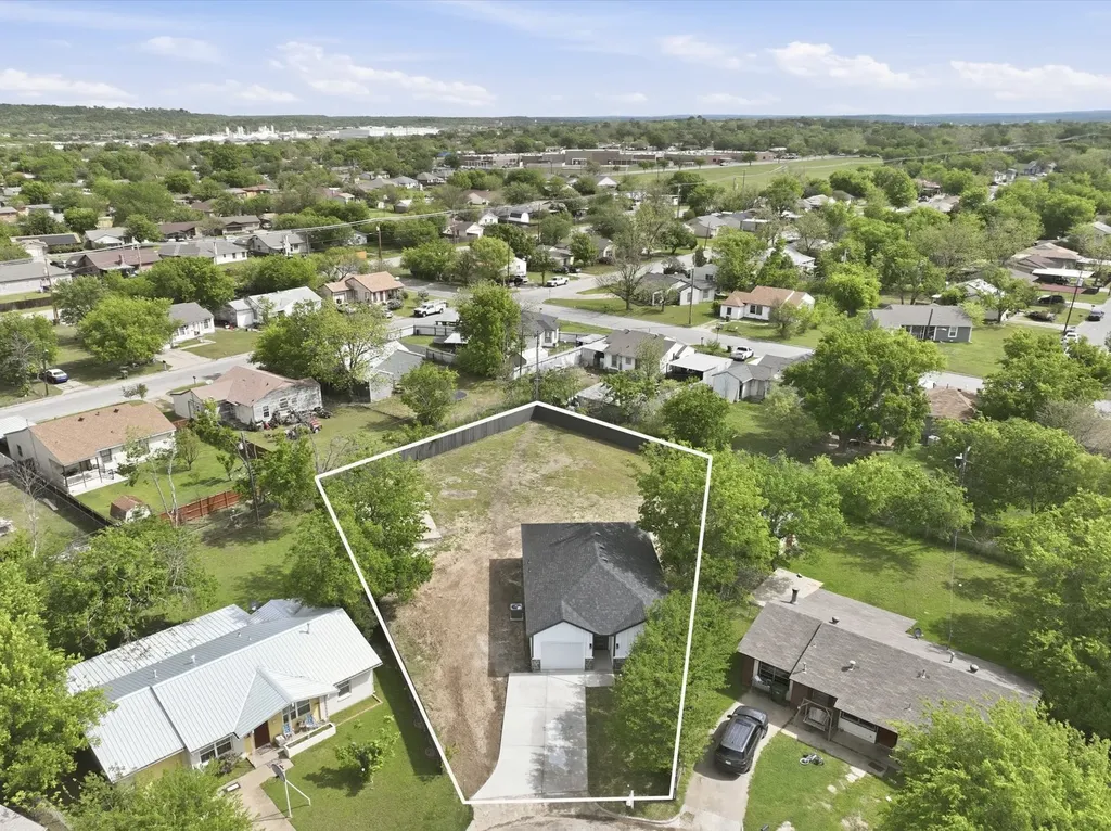 1613 SE Park Road Mineral Wells TX 76067