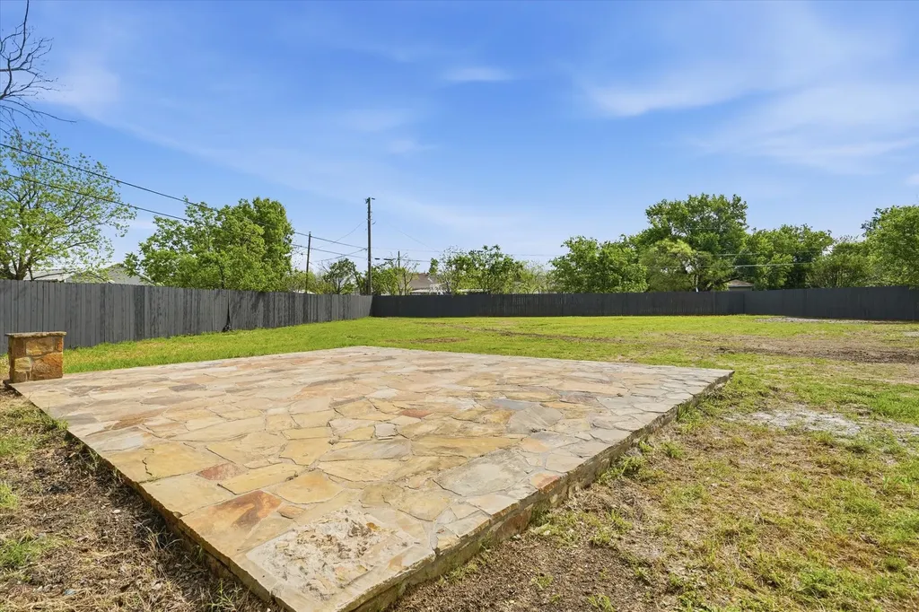 1613 SE Park Road Mineral Wells TX 76067